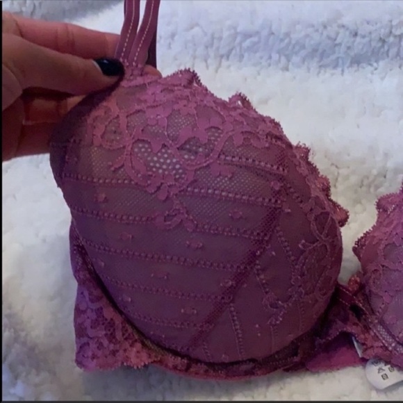 Chantelle Bra - Picture 2 of 6